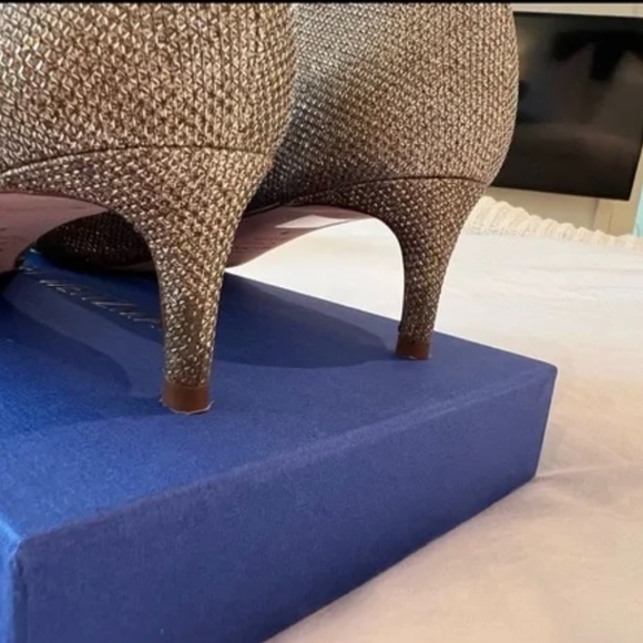 Stuart Weitzman - Picture 3 of 11
